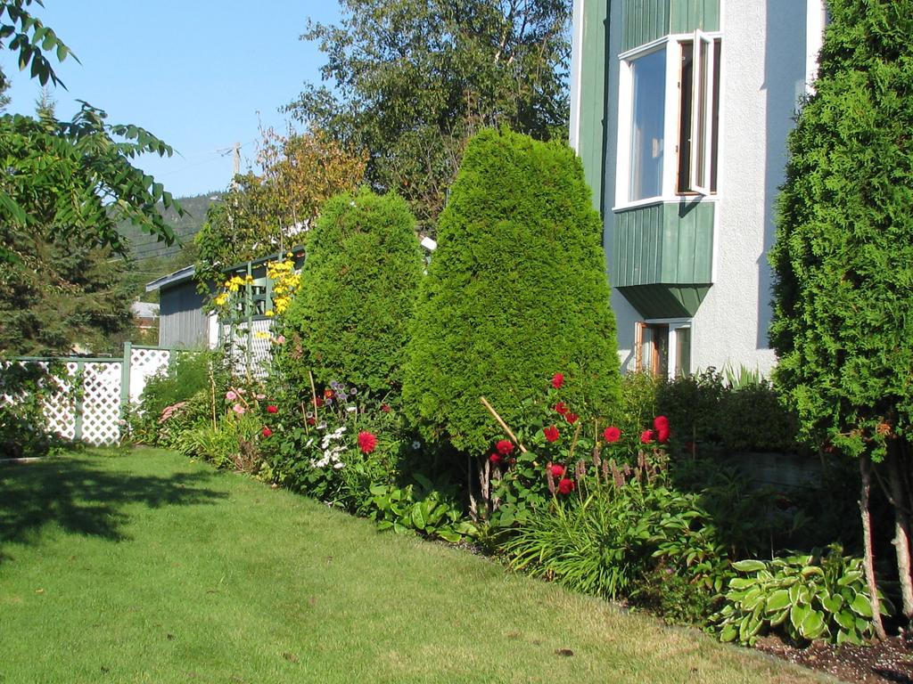 Hotel Le Pionnier Tadoussac Exterior foto